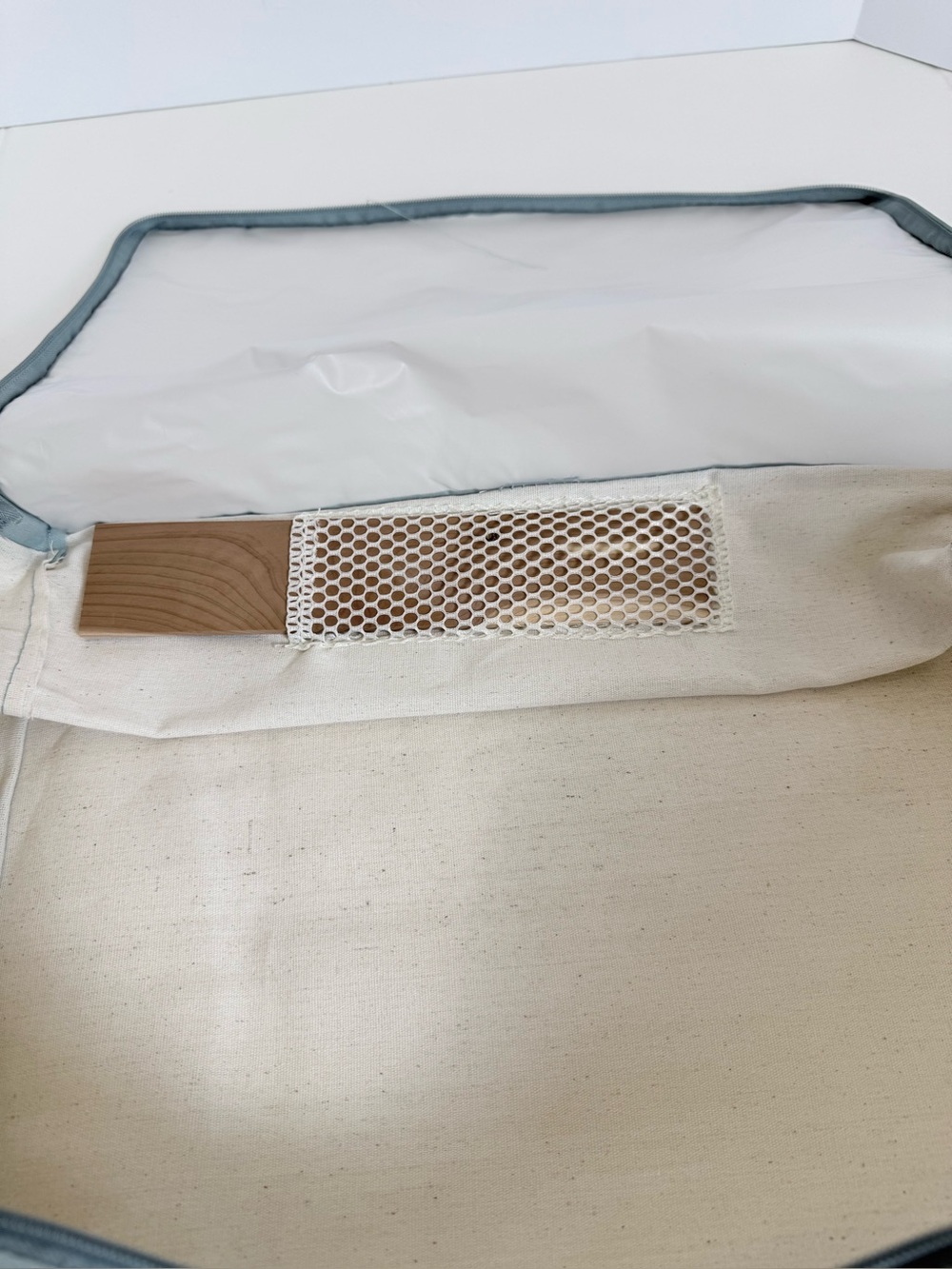 6 Canvas Zippered Storage Bags by Real Simple - 1 Large and 5 Medium - Picture 9 of 16